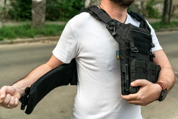 Plate carrier with quick release system (Black)