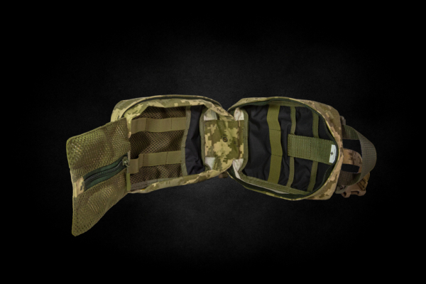 Tactical military medical pouch (Pixel)
